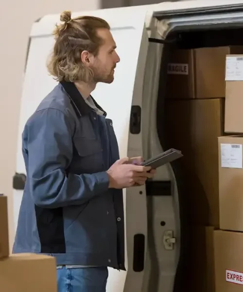 persona utilitario de cargas